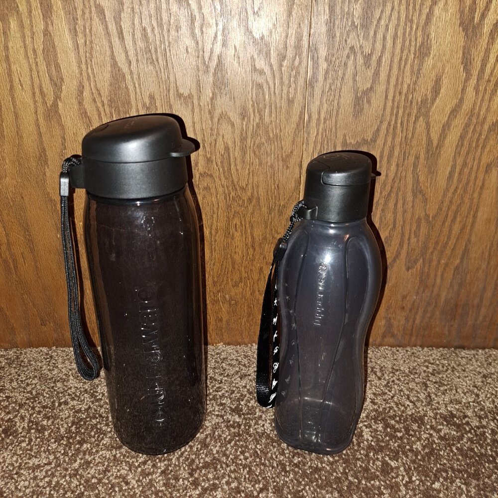 2 Tupperware Eco Plus Sports Bottles with Carrying Straps 7975A-3,7760A-9